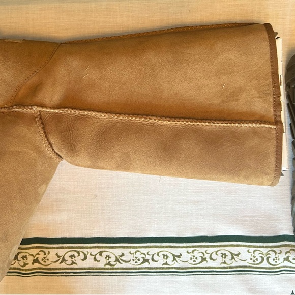 UGG Classic Tall II Boots in Chestnut (NEW - Never Worn) - Picture 6 of 11